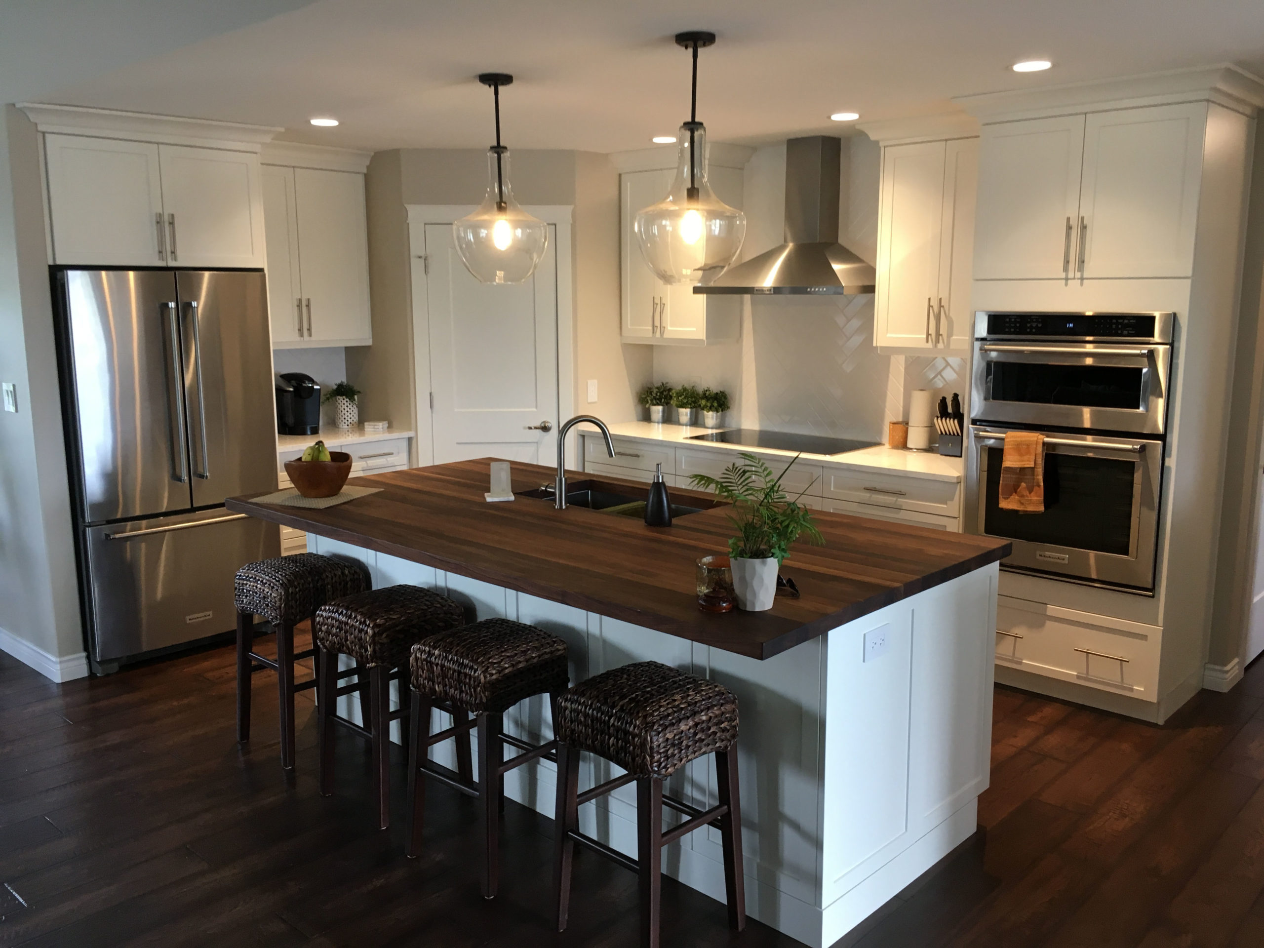 White Shaker Kitchen with Large Work Island