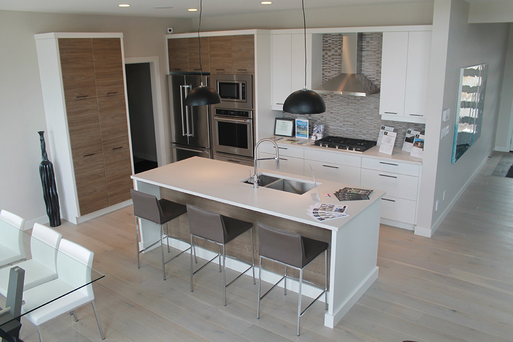 Modern Bamboo and Thermofoil Kitchen Cabinets and Matching Island
