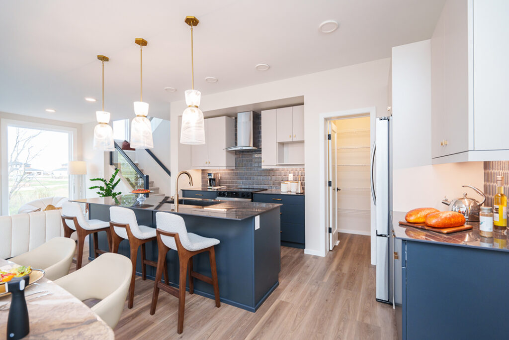 2 tone kitchen cabinets, blue kitchen cabinets