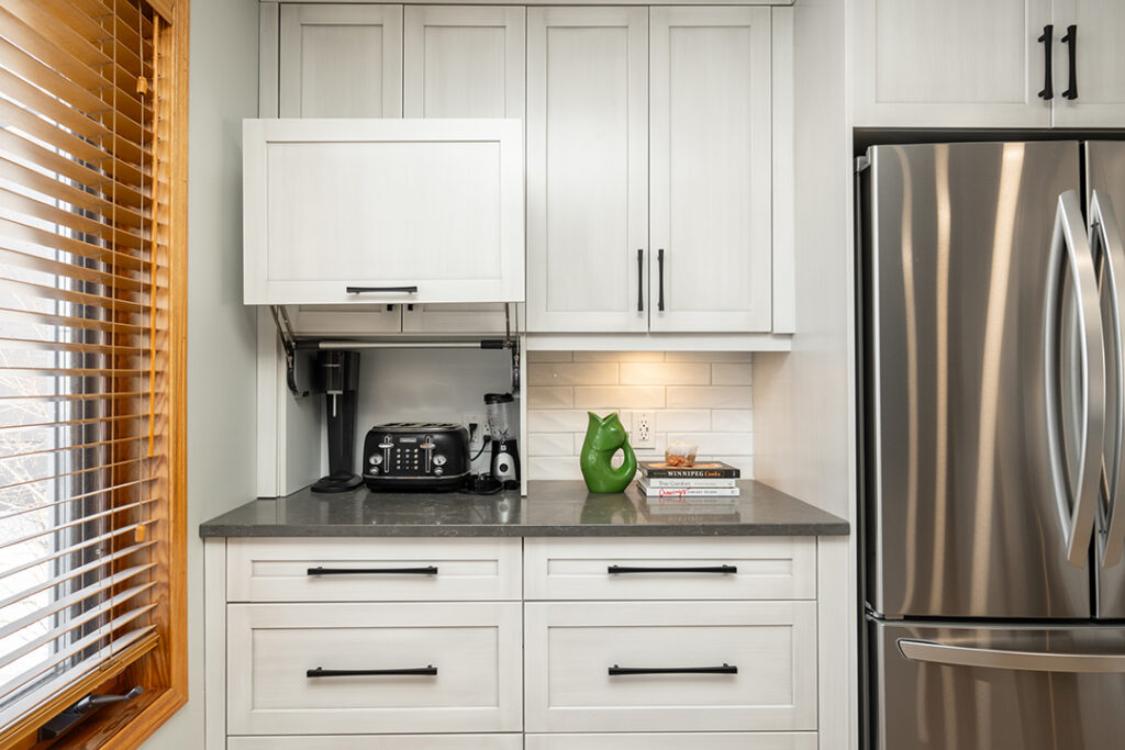 kitchen-beverage-station-appliance-garage-design