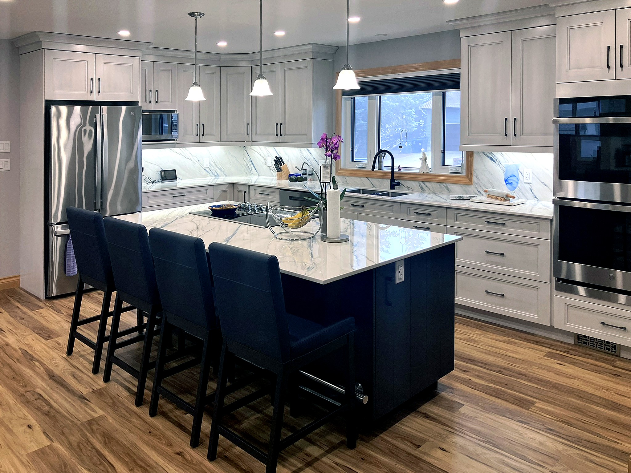 White Kitchen Cabinets and Blue Island Cabinets